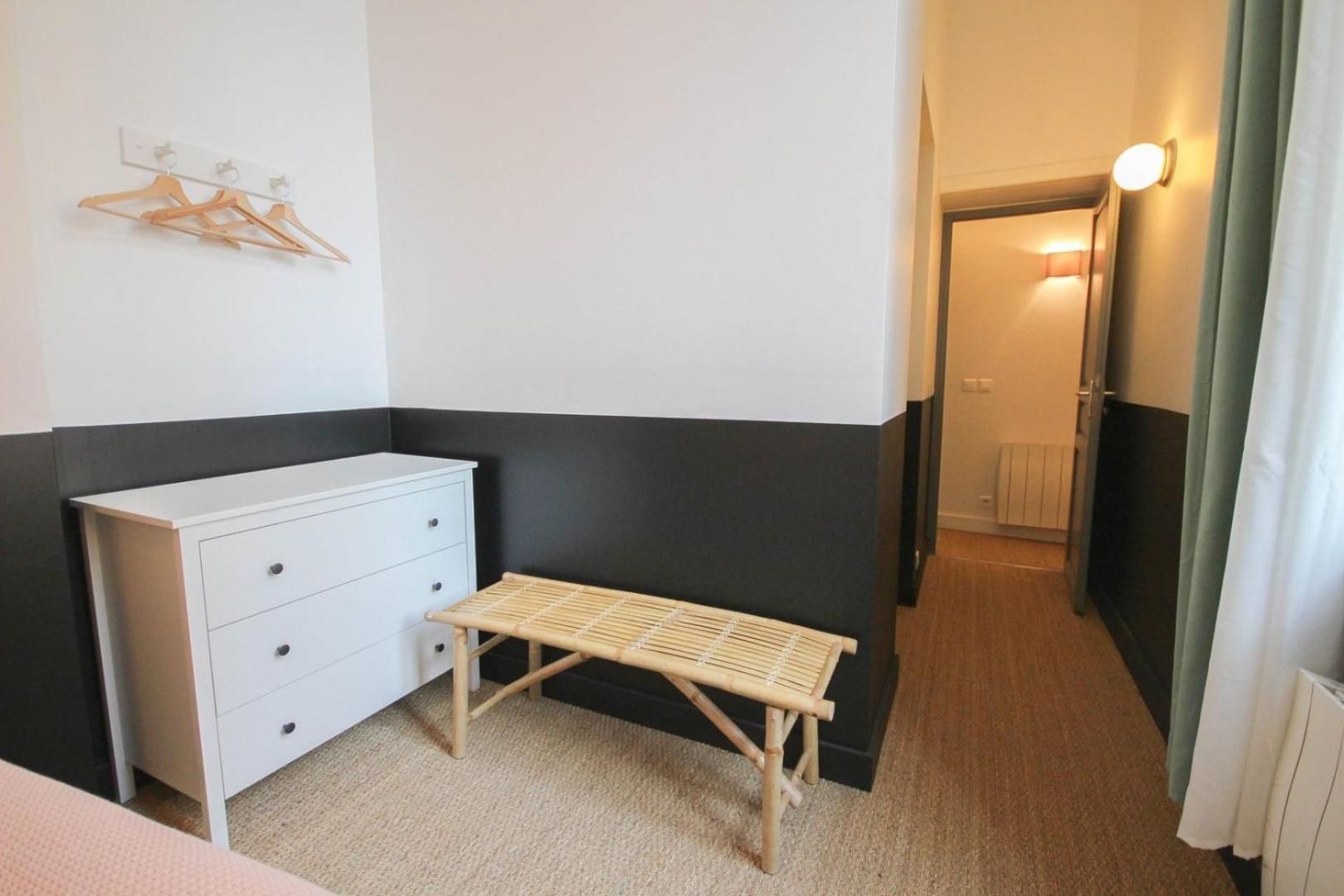 2-Bedroom Flat + Private Car Park. リール エクステリア 写真
